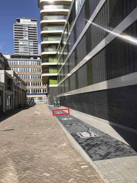 Parkeerplaats te huur in Rotterdam Centrum – Jufferstraat, met parkeerbeugel en 24/7 toegang