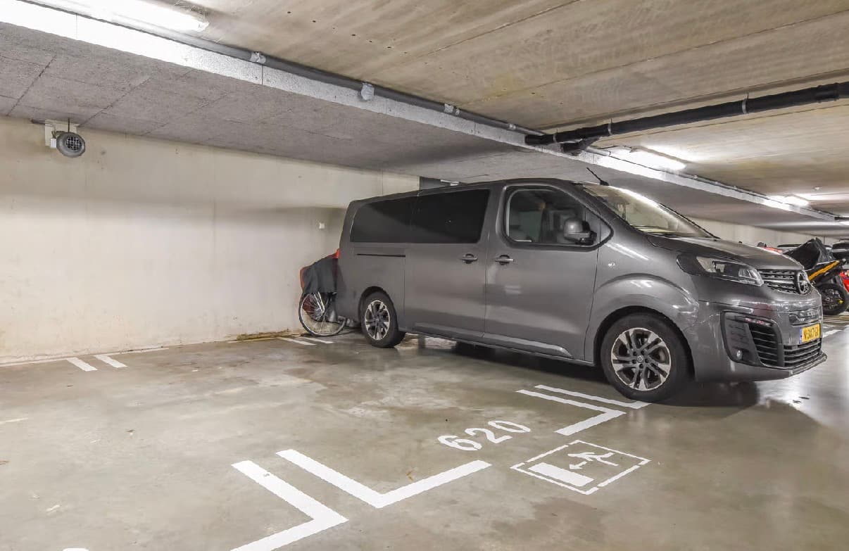 Ondergrondse parkeerplaats te huur – Amsterdam Nieuw-West – 24/7 toegang