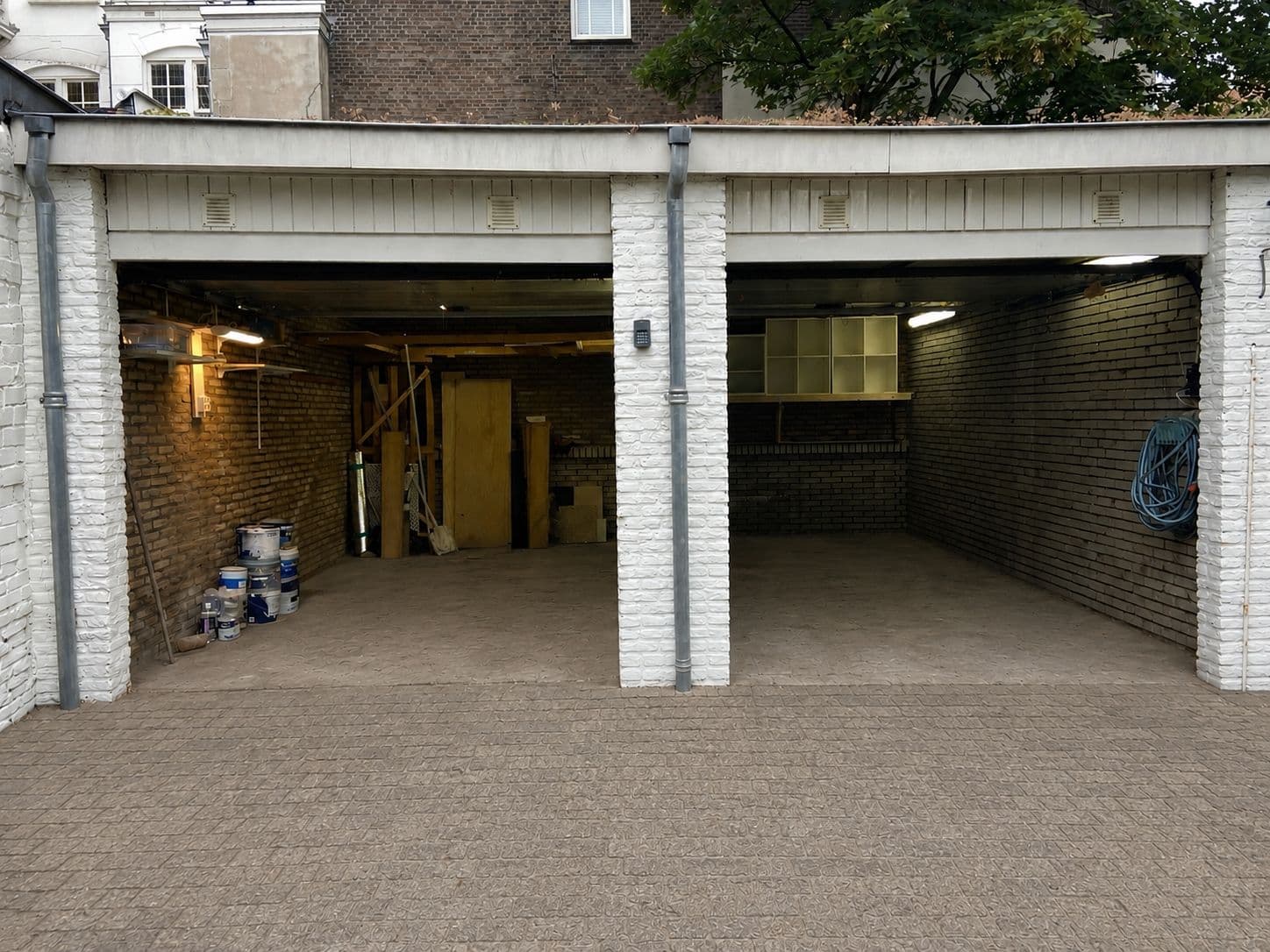 Garage / workshop / berging in hart Zeeheldenkwartier